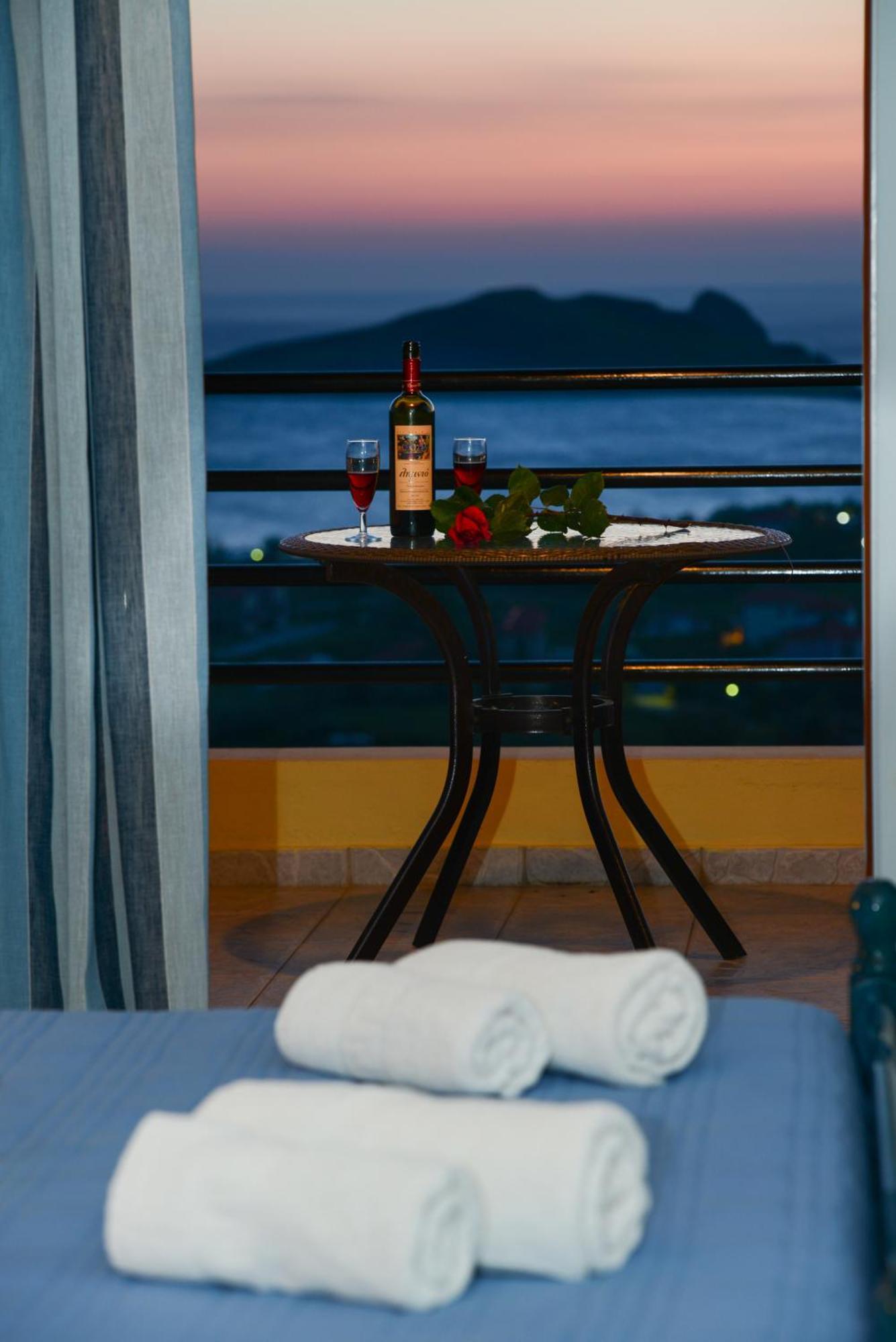 Hotel Dina - Ξενοδοχείο Ντινα Plati  Esterno foto